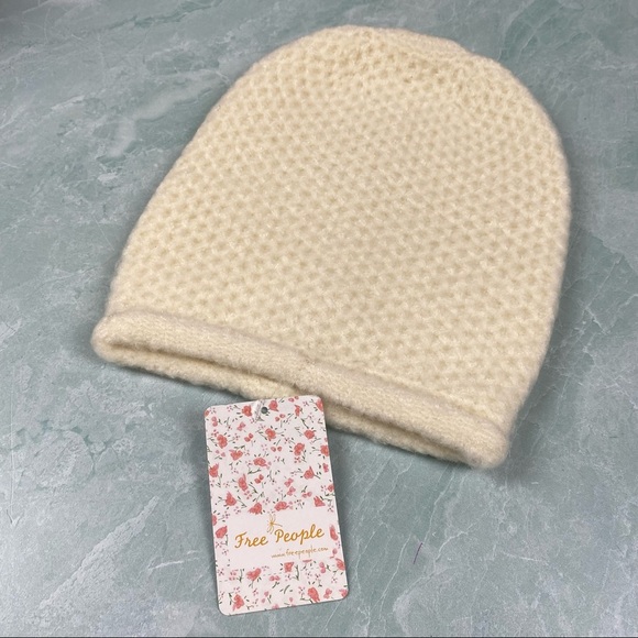Free People Accessories - NWT Free People ivory knit beanie